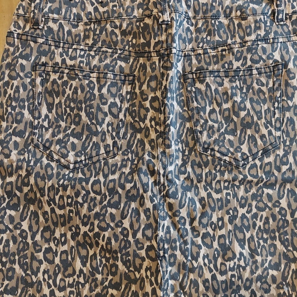SKIRT - Picture 5 of 9